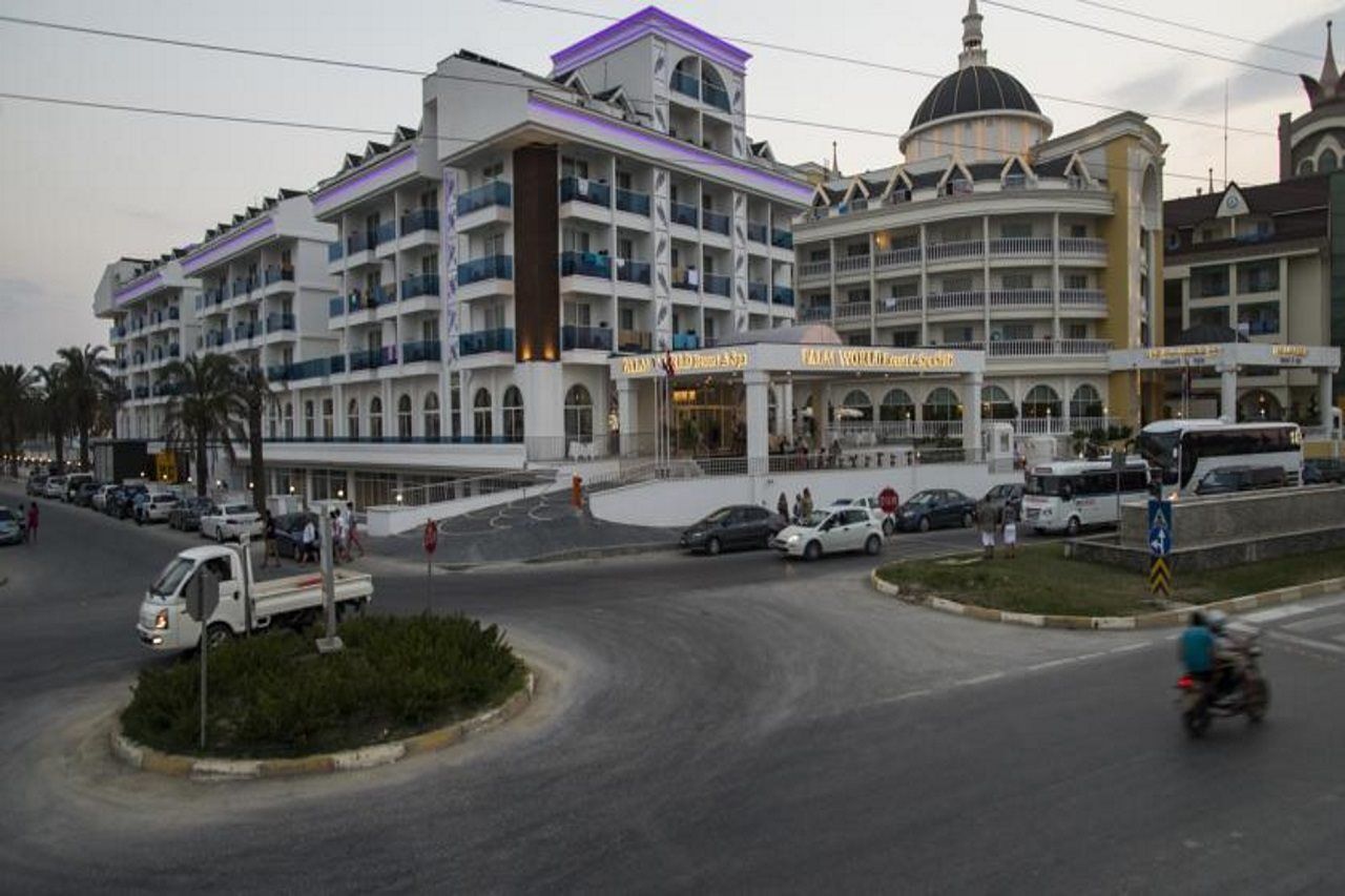 Palm World Side Resort & Spa מראה חיצוני תמונה
